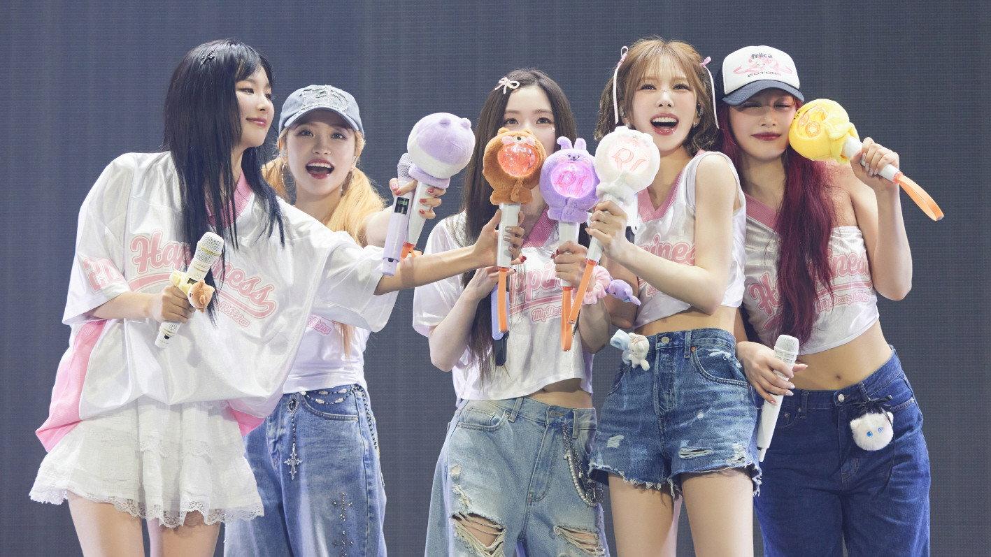 Red Velvet “HAPPINESS: My Dear, ReVe1uv”演唱会