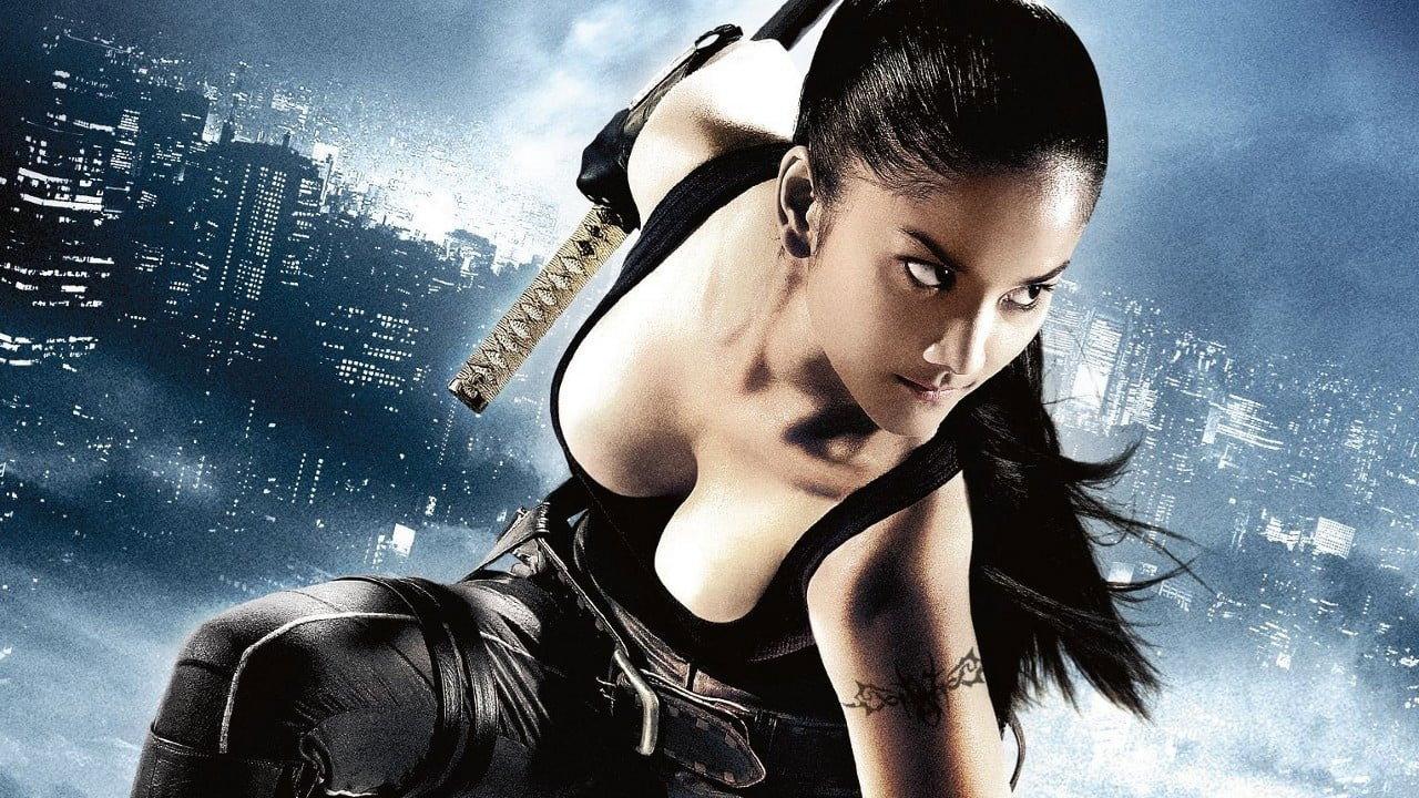 美女武士