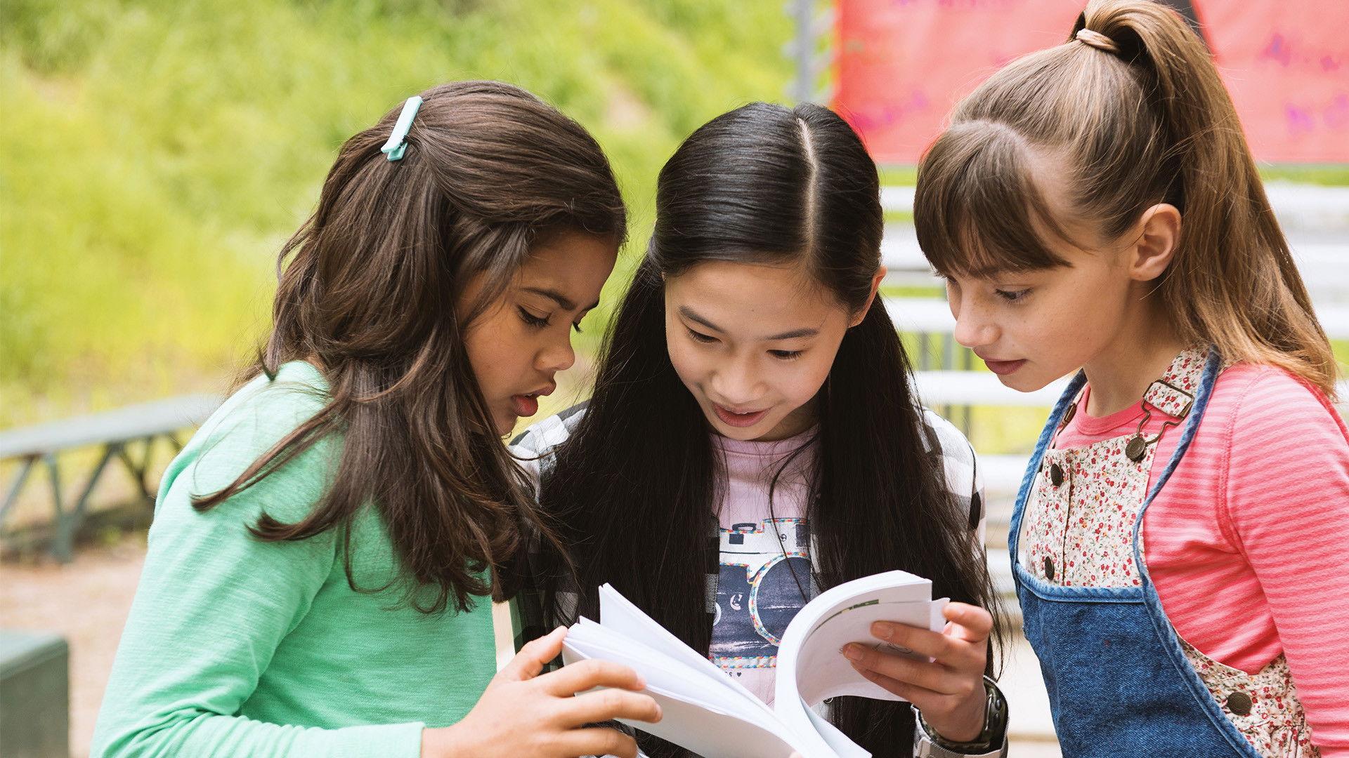 美国女孩：夏令营,我们永远做朋友