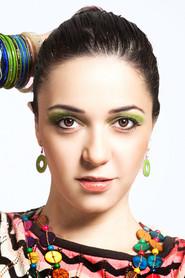 Nauheed Cyrusi