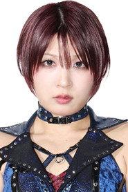 安納サオリ