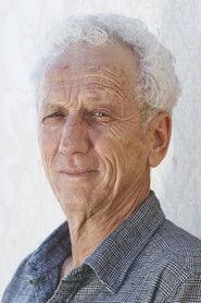 מוני מושונוב