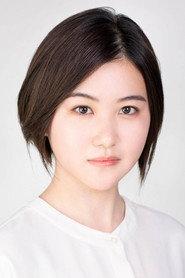 山口麻友