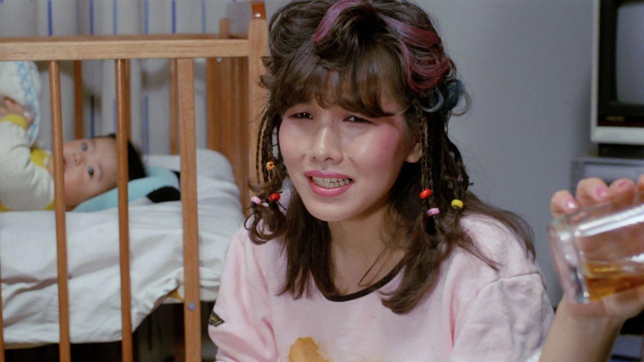 手指湿濡的女人