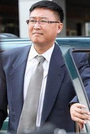 李育生