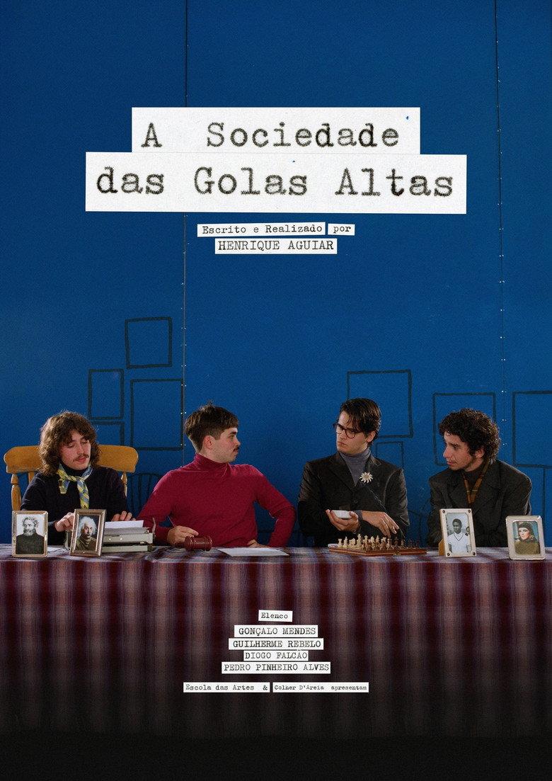 A Sociedade das Golas Altas
